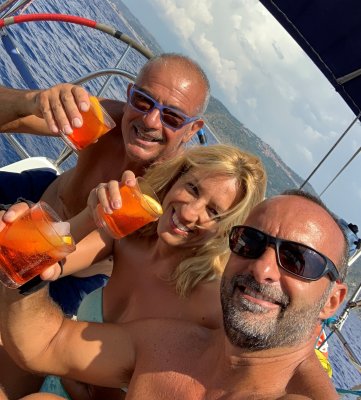 CAPRI A VELA 