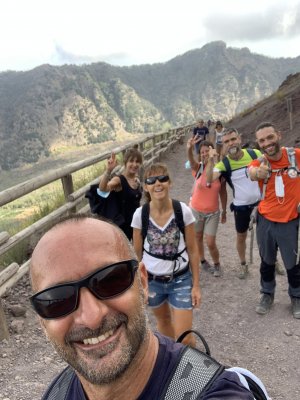 VESUVIO HIKING E NAPOLI A VELA AL TRAMONTO 