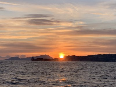 VESUVIO HIKING E NAPOLI A VELA AL TRAMONTO 