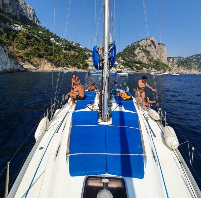 SORRENTO COAST A VELA