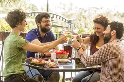 FLAVORS AND WINES OF VSUVIUS: TASTING AND TRADITIONS